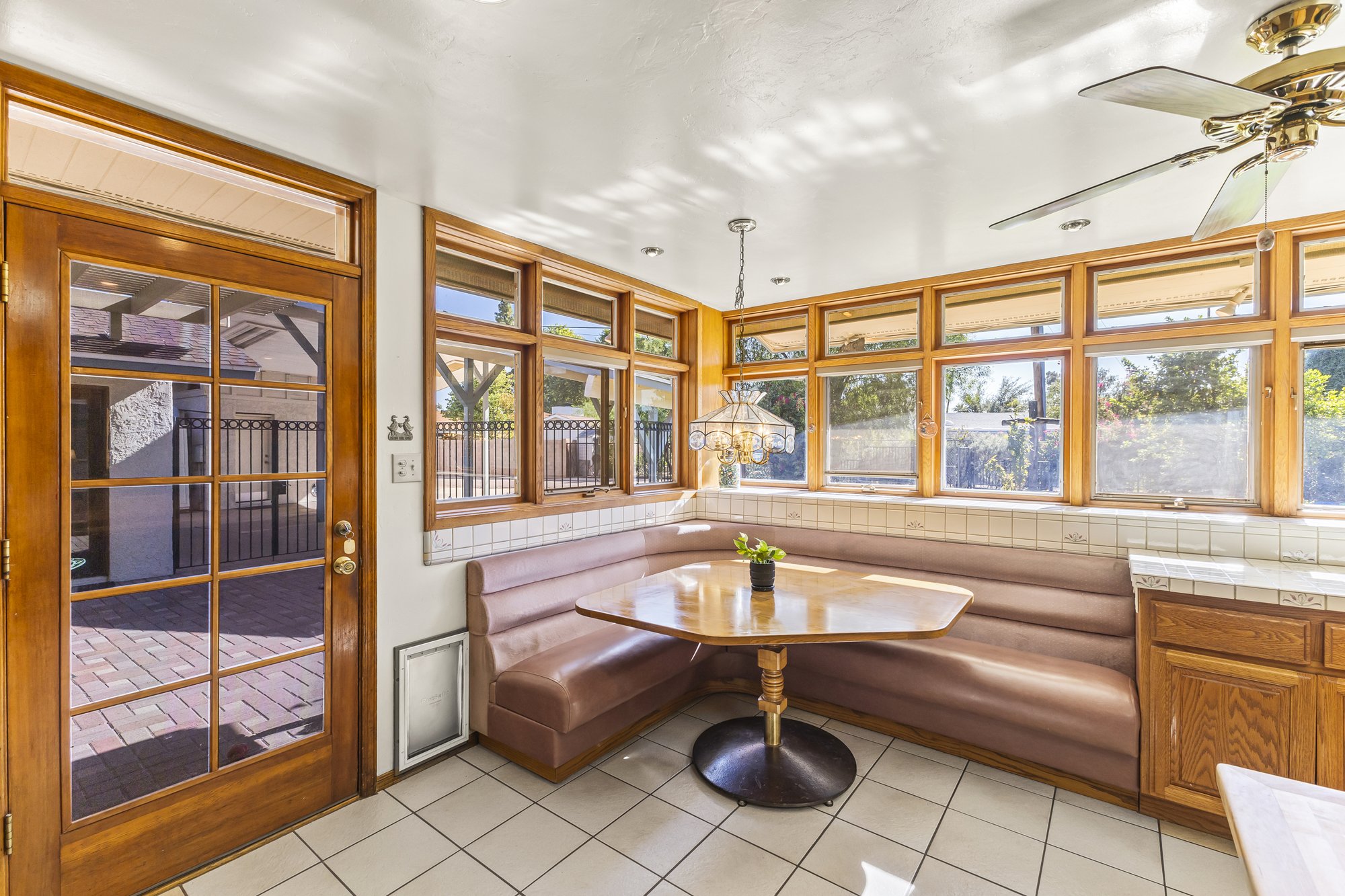Kitchen breakfast nook with a bay window