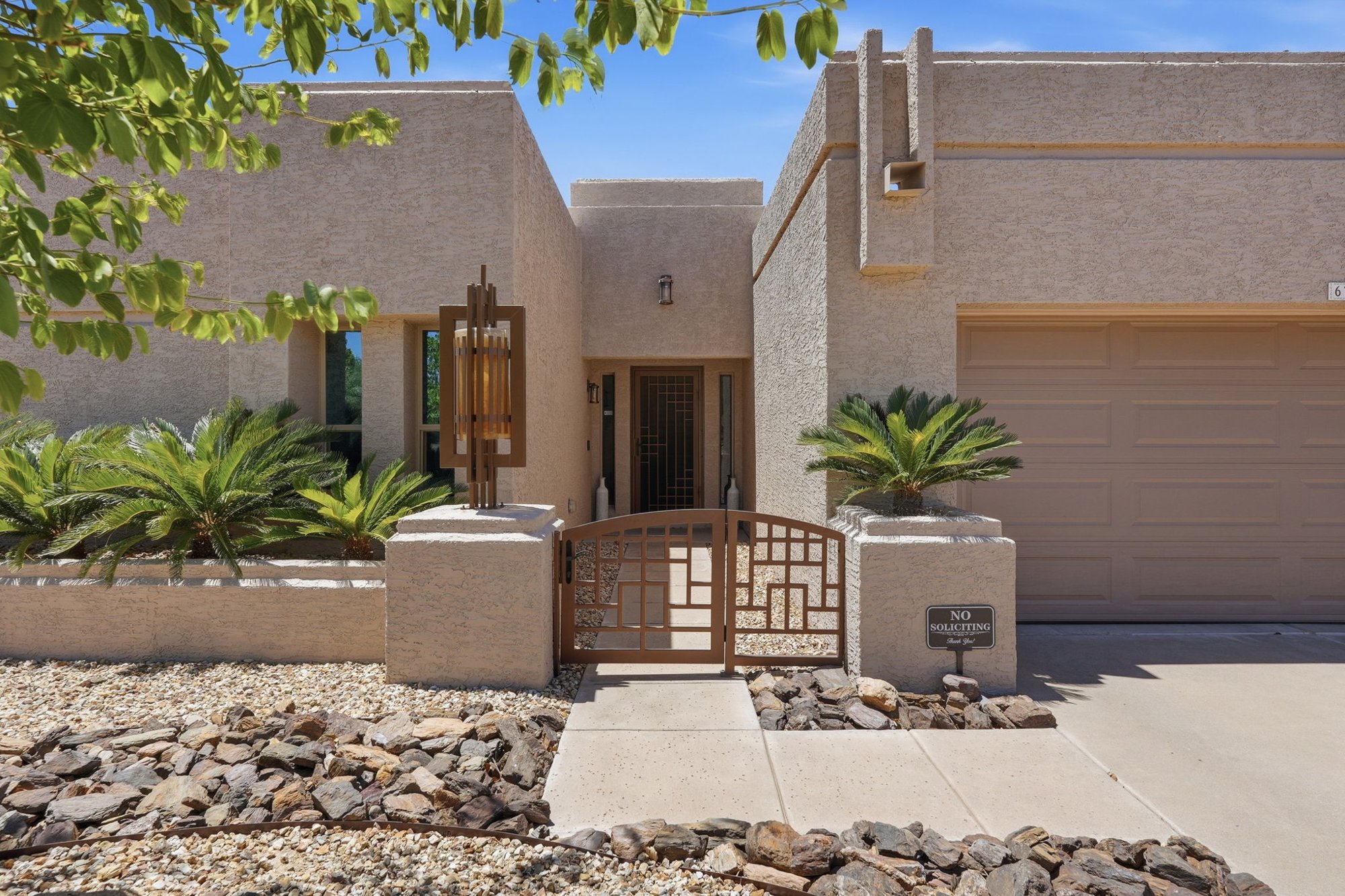 6733 E Phelps Rd, Scottsdale, AZ, front door and entry walkway